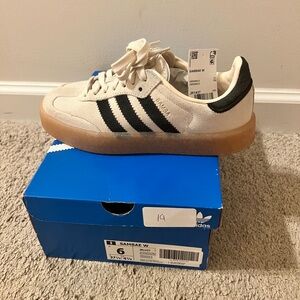 Adidas Women’s Samba